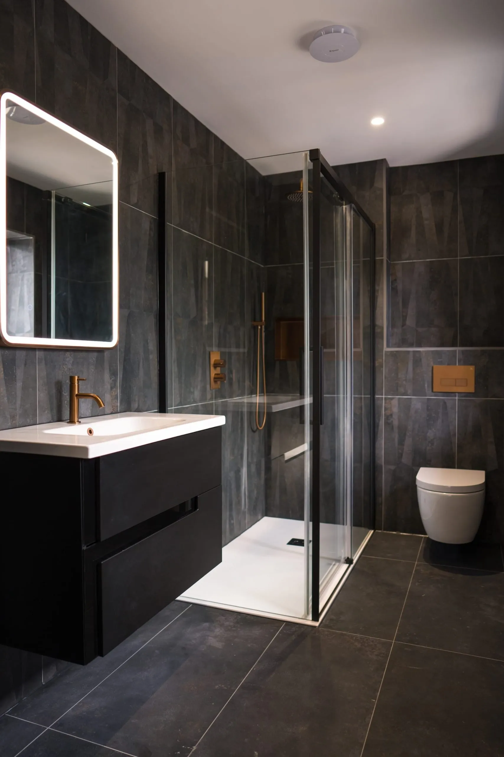 Wolverhampton-Property-Extensions-and-Full-Refurbishment-Cheslyn-Building-Contractors-29-scaled